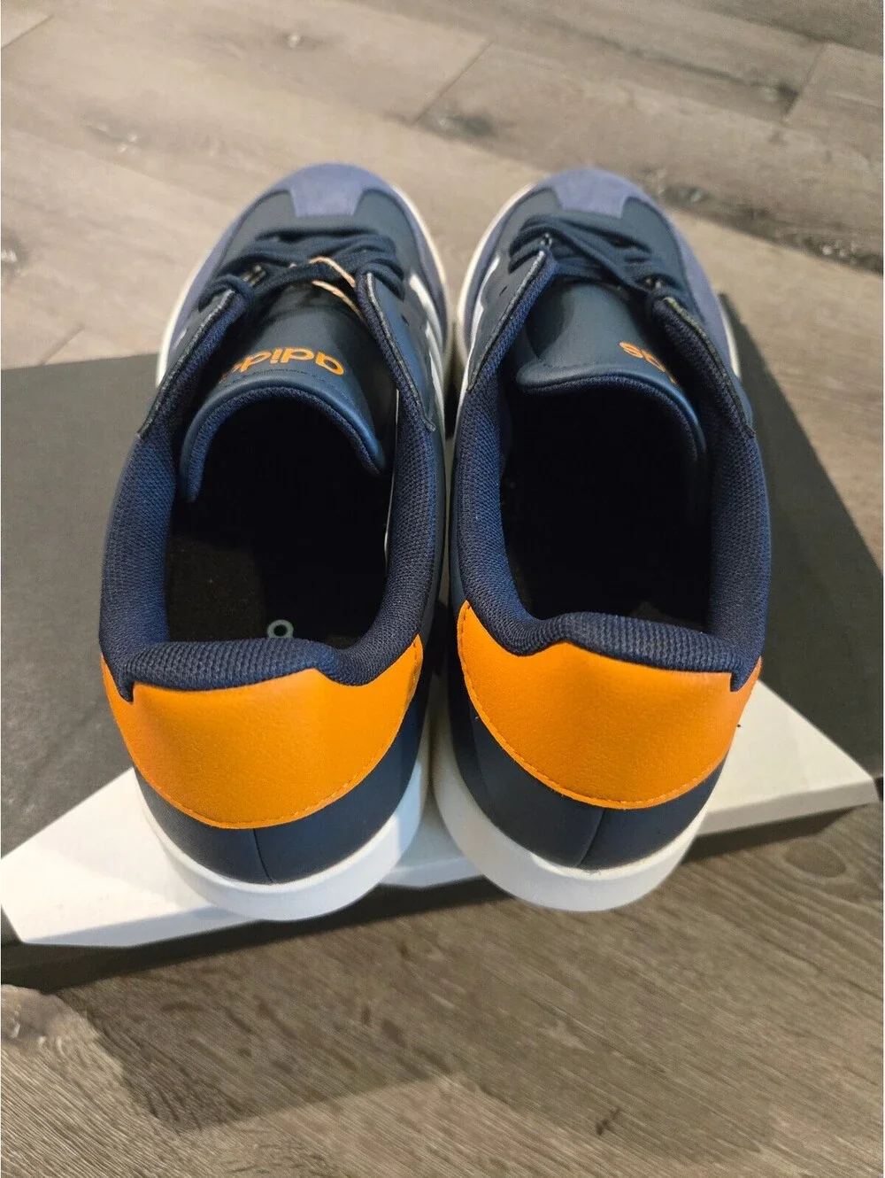 adidas Barreda JI2310 Mens 11.5 Navy White Orange New Box